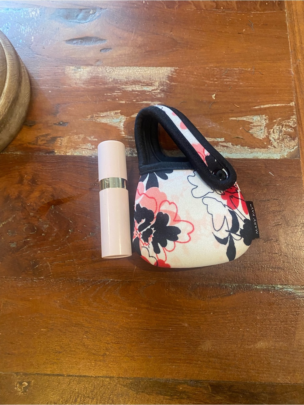 Mary Kay Pink Floral Neoprene Lipstick Pouch with Black Trim- Retractable Brush